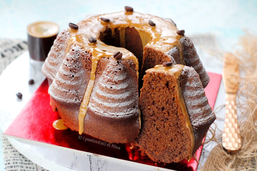 Bundtcake met koffieglaçuur i pasticcini di Nina