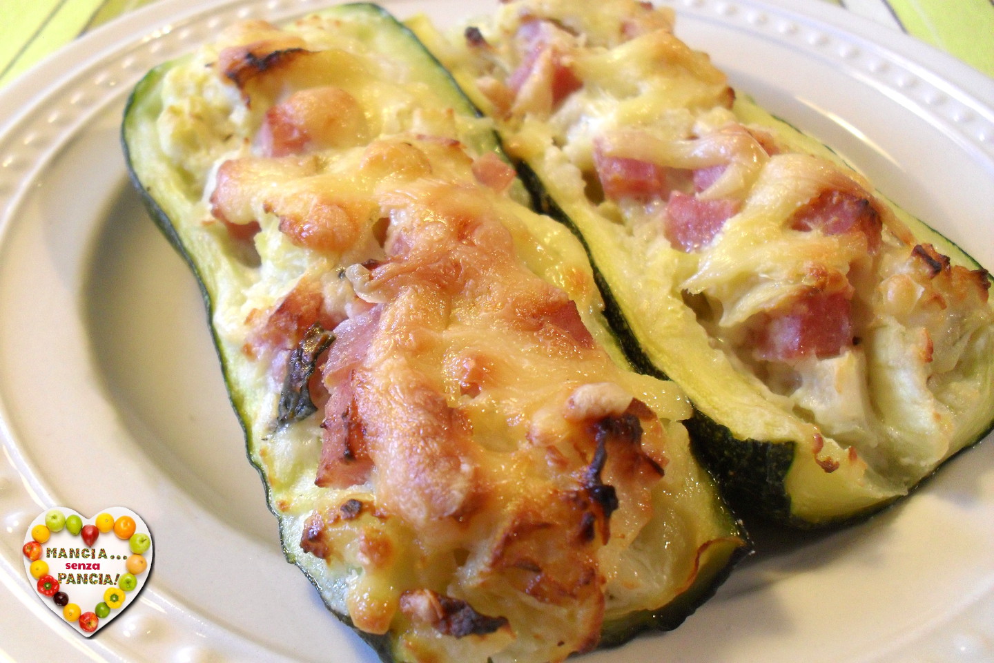 Licht gevulde courgettes