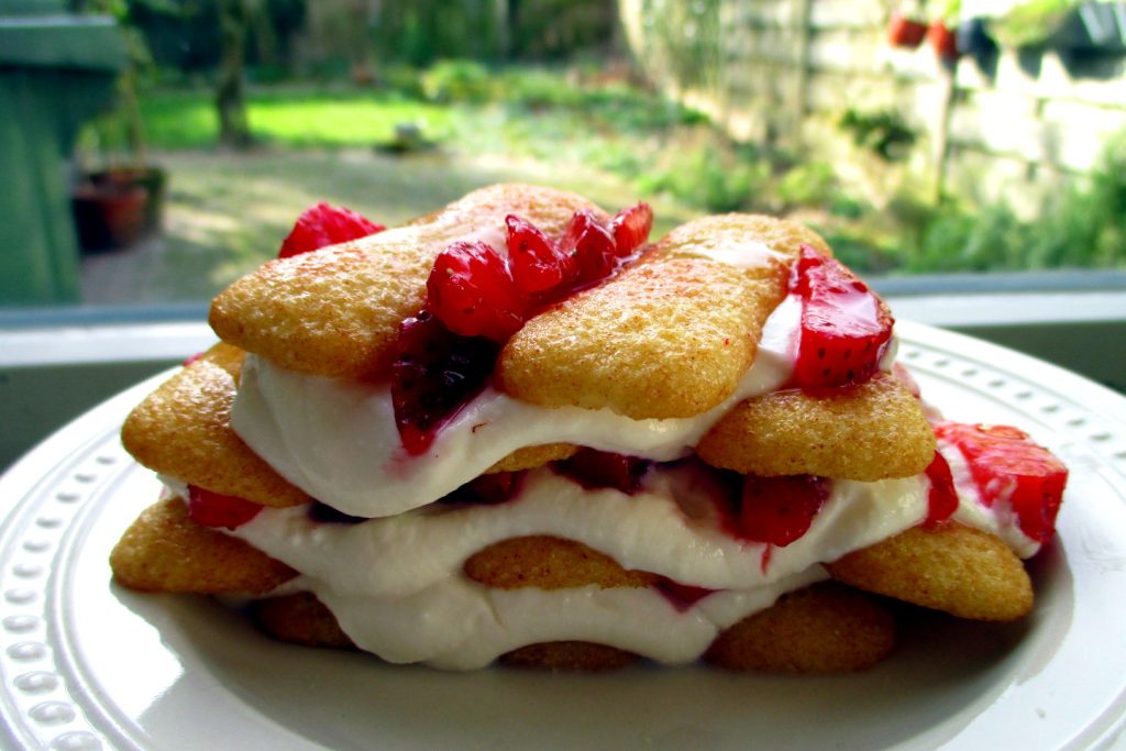 Tiramisu pavesini en aardbeien light, Mangia senza Pancia