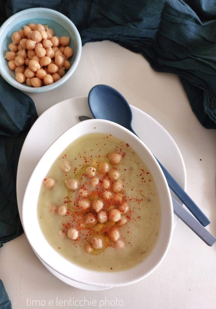 soep met prei, aardappelen en kikkererwten