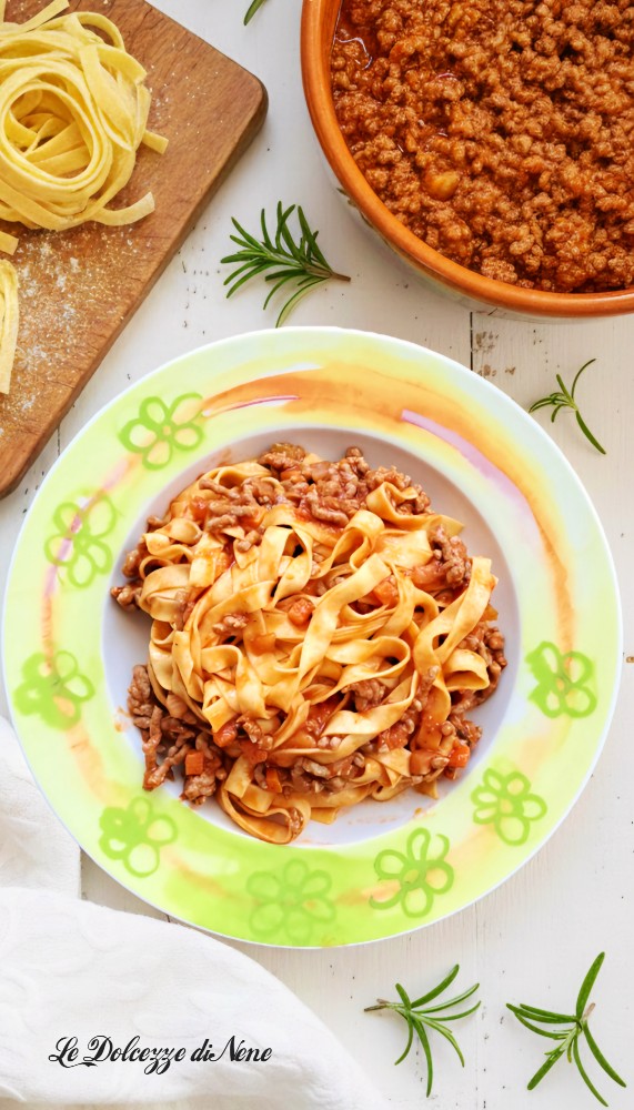 tagliatelle met ragù