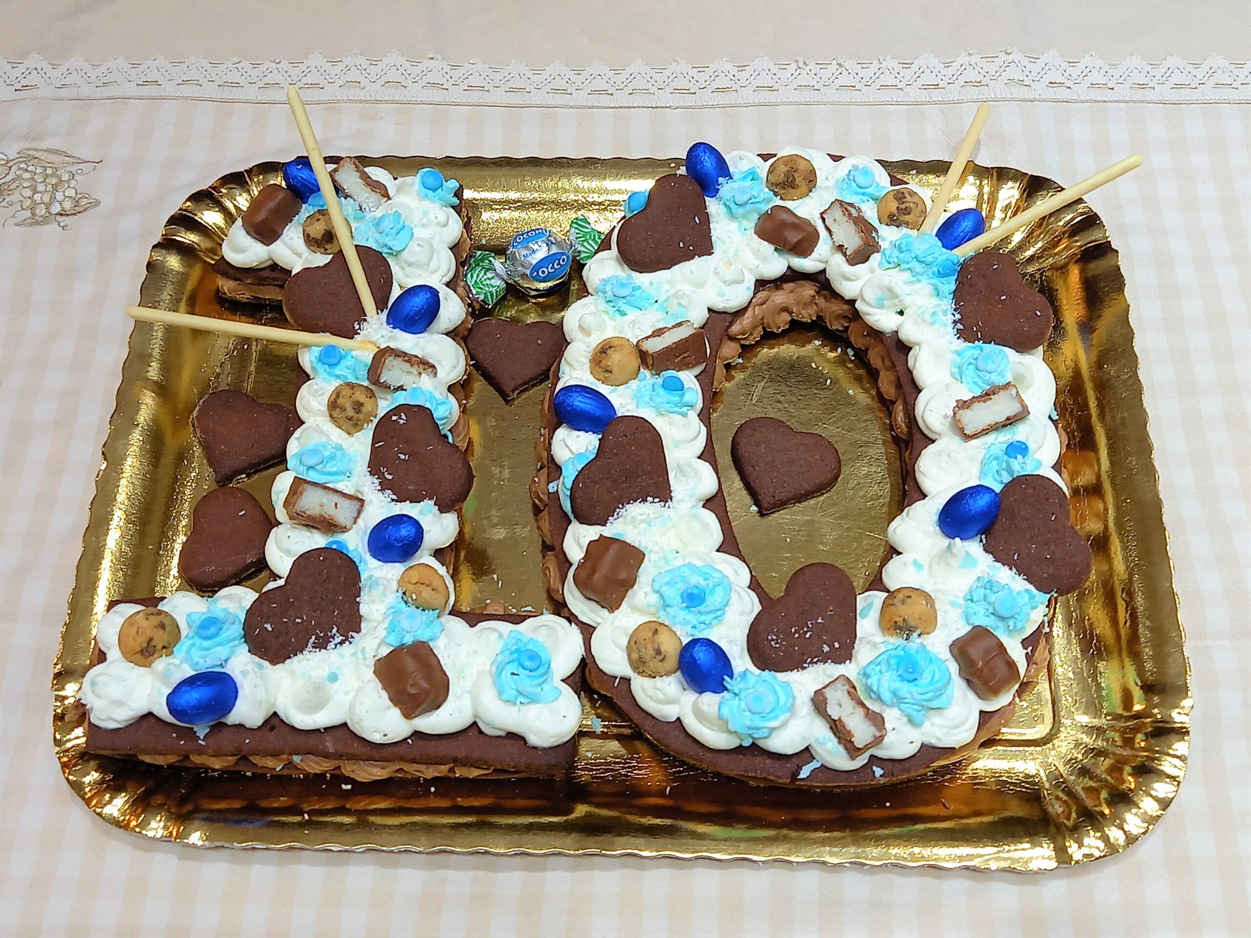 Number cake met cacao en kokos