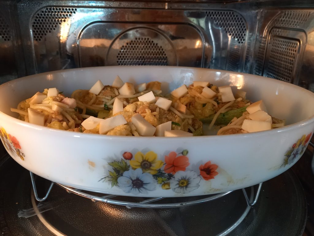 Courgettes gevuld met pasta uit de oven