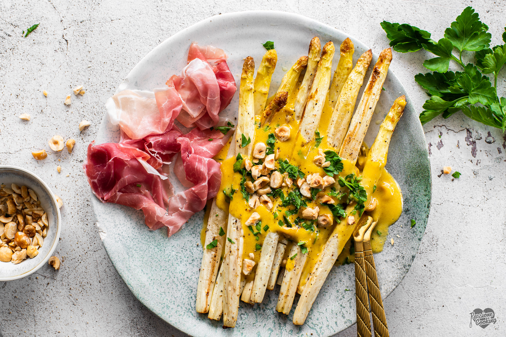 Asperges uit de oven met truffelsaus