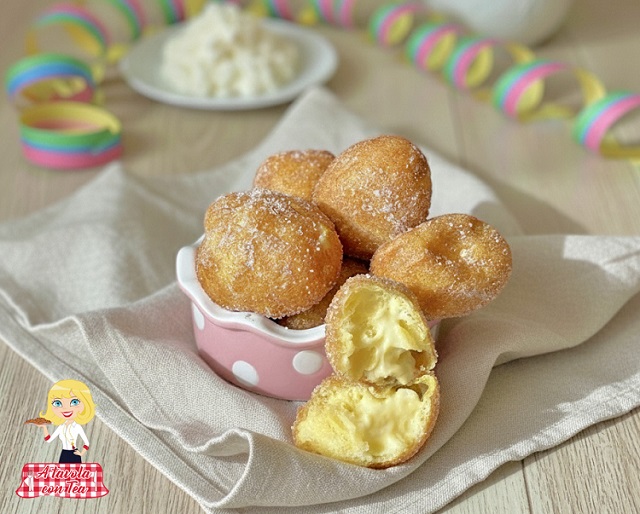 GEMAKKELIJKE CASTAGNOLE MET RICOTTA