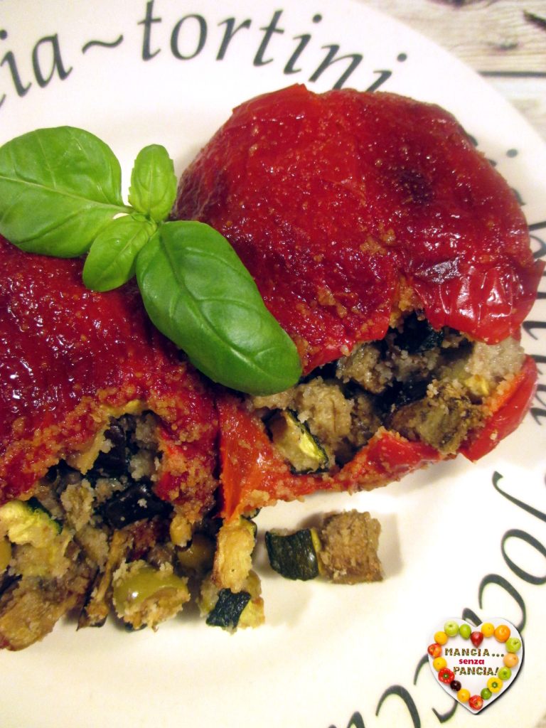 Gevulde paprika's klaar om te serveren, Mangia senza Pancia