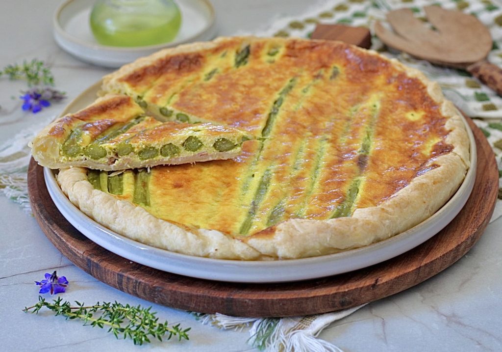 Aspergequiche, eenvoudig recept geschikt voor elke gelegenheid.