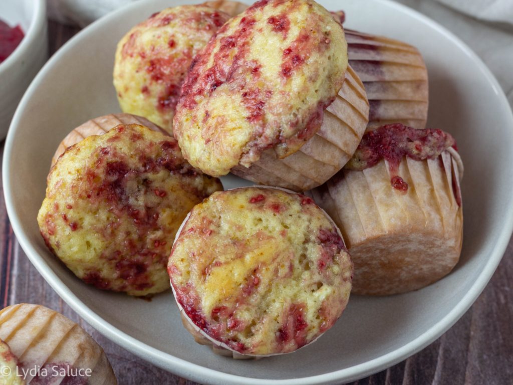 Muffins met Griekse yoghurt en jam