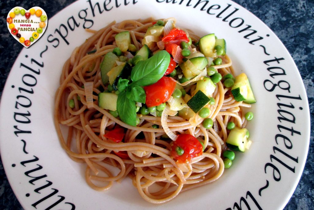 Pasta con piselli, zucchine e pomodorini, Mangia senza Pancia