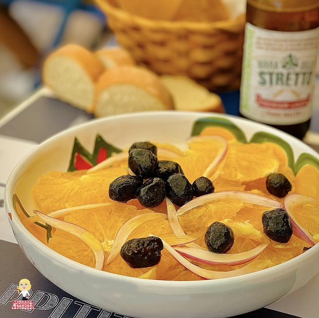 SINAASSAPPELSALADE op Siciliaanse wijze