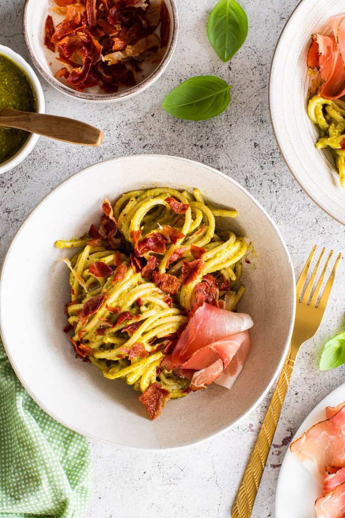 Spaghetti met pistachepesto en Speck Alto Adige IGP
