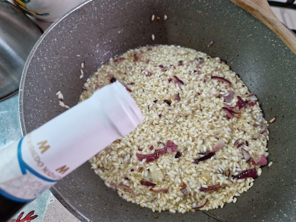 Romige risotto met artisjokken en zeevruchten