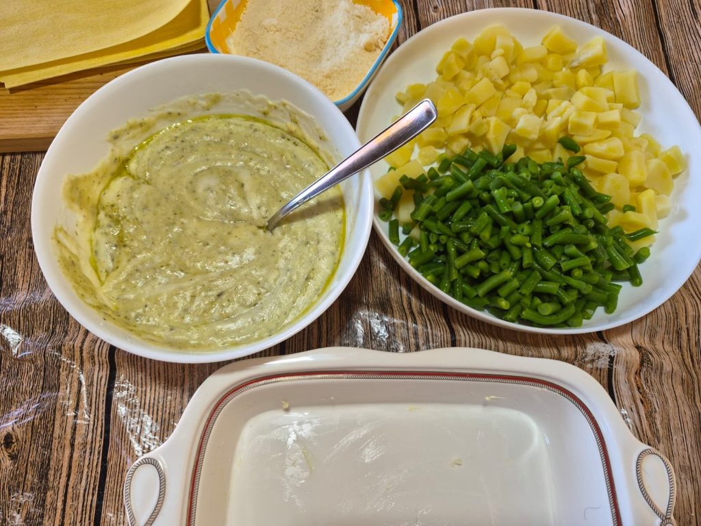Lasagne met pesto, aardappelen en sperziebonen — het familierecept geurig van basilicum