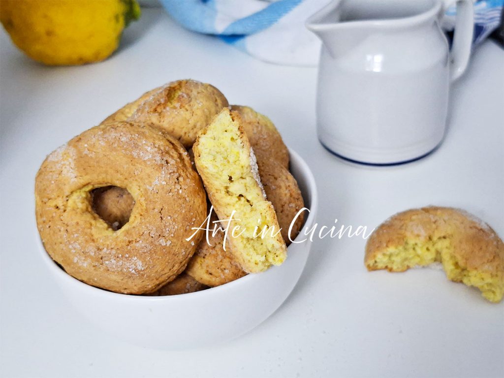 HUISGEMAAKTE MELKKOEKJES zoals oma ze maakte