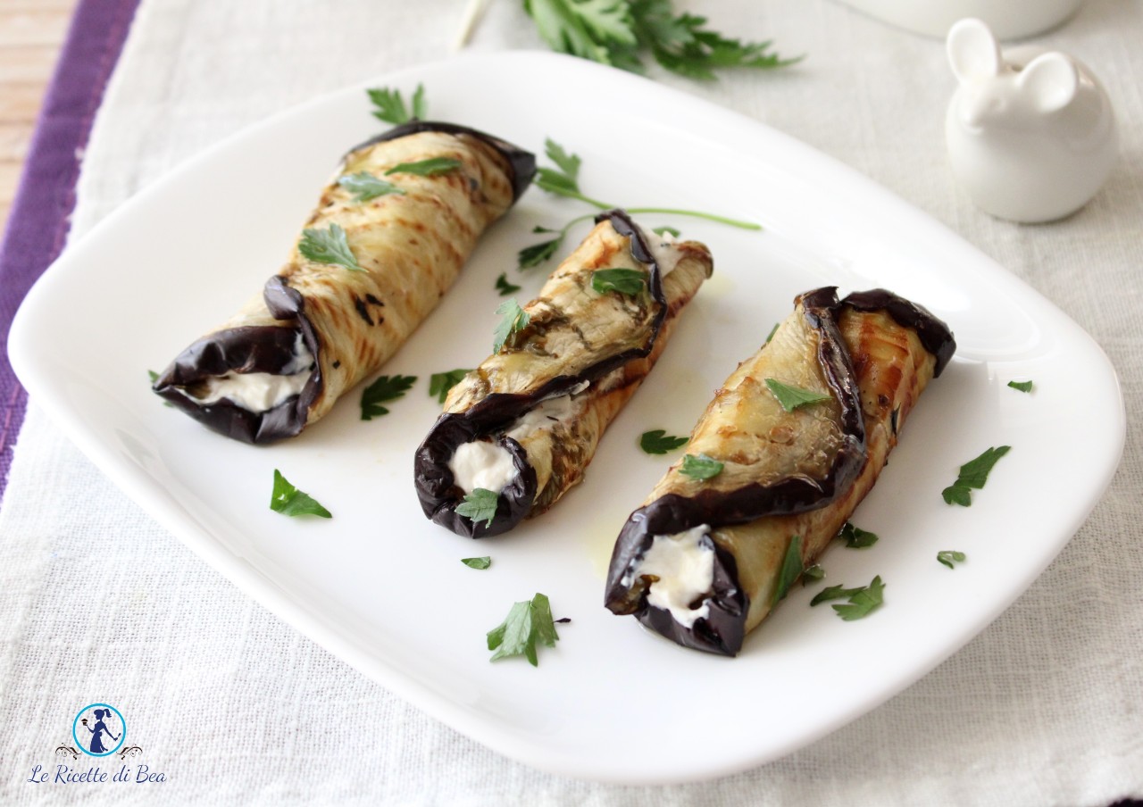 Gegrilde auberginerolletjes met ricottacrème