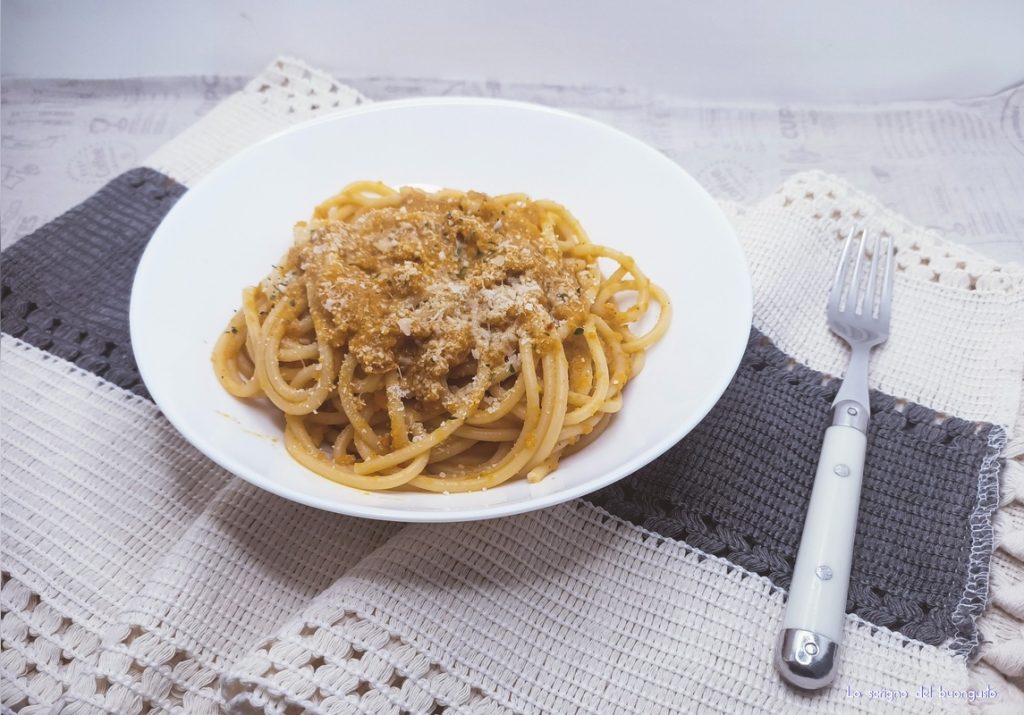Spaghettoni in rustieke crème