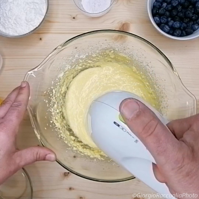 taart met bosbessen en chocolade