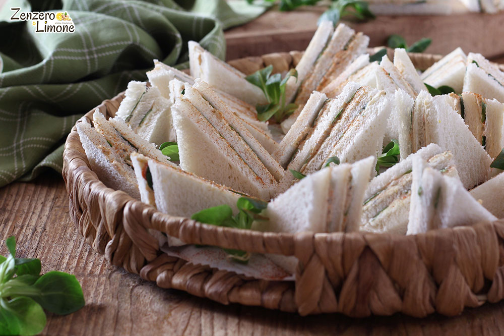 tramezzini met tonijn en olijven